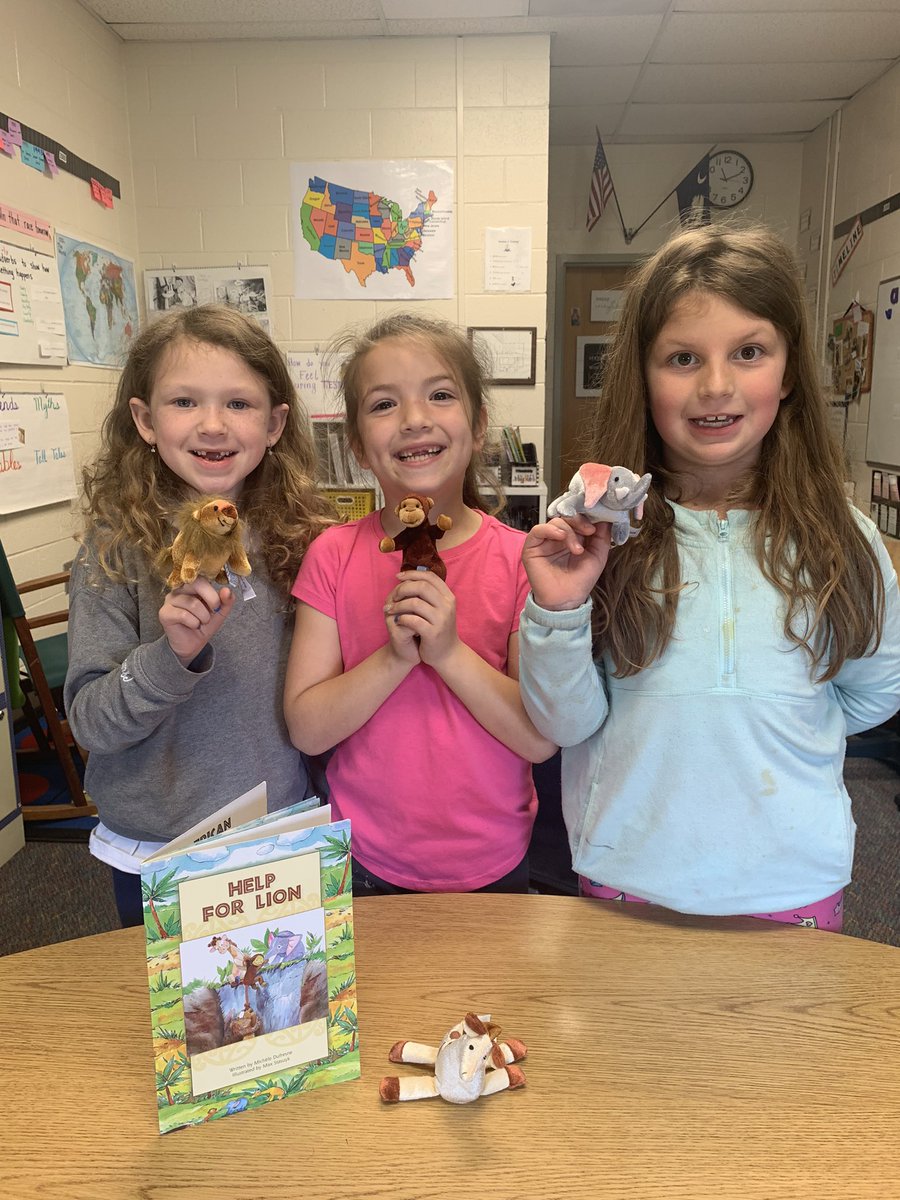 kelleeute's tweet photo. Readers Theater is so much more fun when we can use puppets to act out the story! #fluencyfun @LexRich5Schools @hecorleyelem https://t.co/tzHSbv7jtZ