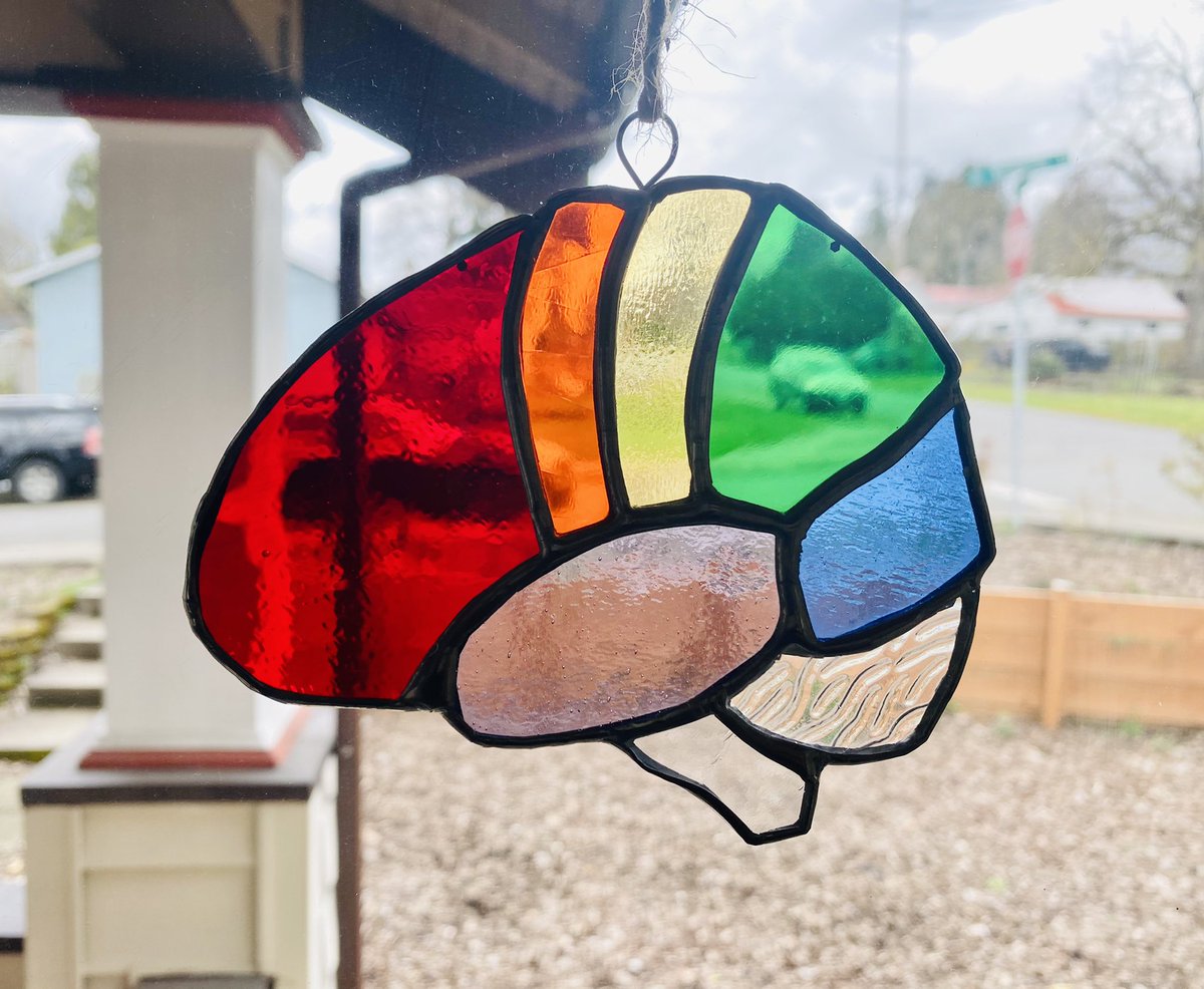 DemidenkoMI's tweet photo. This handmade glass brain from @brainedglass (@laurenatlas) is 🔥 🔥 https://t.co/t7gDAFjvIL