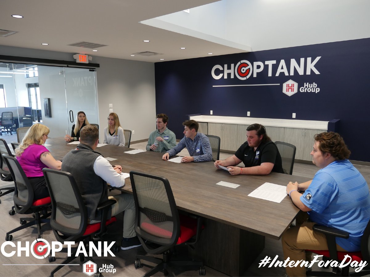 ChoptankTranspt's tweet photo. We welcomed @SalisburyU #MASMI students to our #Easton office today for Intern for a Day! They were able to shadow and role-play sales situations with #ChoptankLeaders, ending with a sales competition against our Director of Sales. 
 #SalisburyUniversity #InternforaDay https://t.co/wl4fYqWXbc