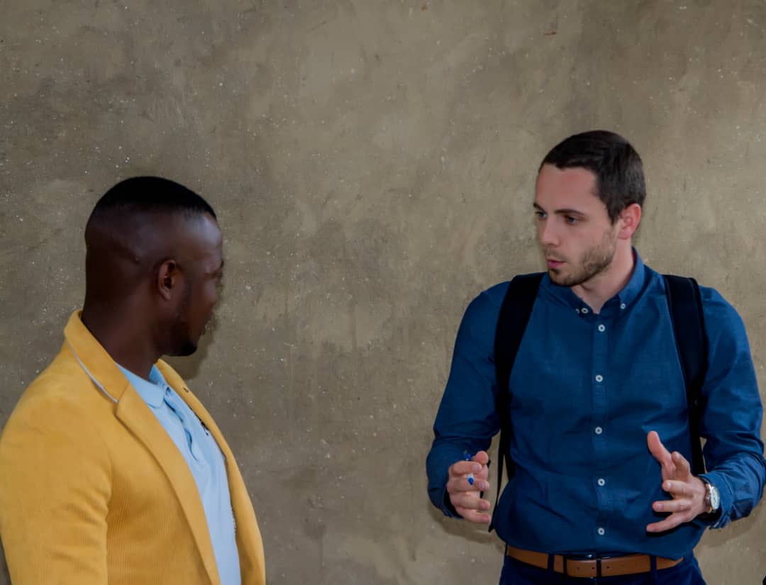 KayanzaSangwe's tweet photo. En appréciant la grandeur et la pertinence du projet de la @KayanzaSangwe ainsi que son implication remarquable dans la production avicole,ces éleveurs belges ont promis à la fédération de faciliter la livraison des commandes auprès de leur entreprise.
 @BelgiumInBuja https://t.co/xpgNRbGJTX
