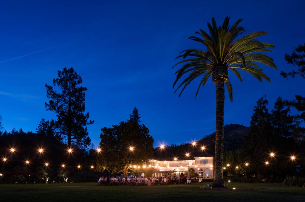 FirstHold's tweet photo. Check out our latest venue crush, Chateau St. Jean.  If you haven’t hosted an event here, you need to!

#ChateauStJean #venuecrush #firsthold #eventplanner #eventvenue #corporateevents #eventplanning #benchmarkdestinations #shermanchuphotography
@CSJWines
@chuphotographer https://t.co/q63Y9Jq01n