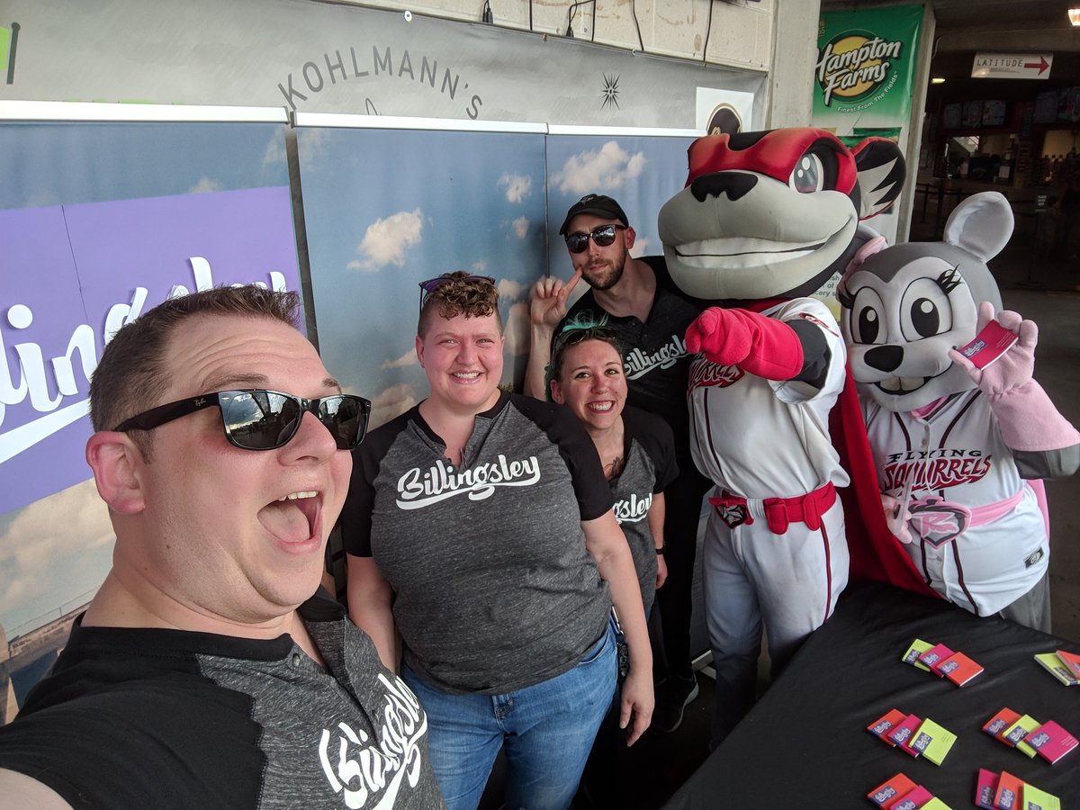 gioiahm's tweet photo. π€―π€―π€― @TheAuthorGuy did I just read that baseball ghost used to play for @GoSquirrels in Richmond, VA?!
I feel like I might know those guys... I mean squirrels π€π
#books #Reading #secondhandsouls #RVA #baseball #almosthome #mindblown #christophermoore #Throwback #precovid https://t.co/q3gLhble8p
