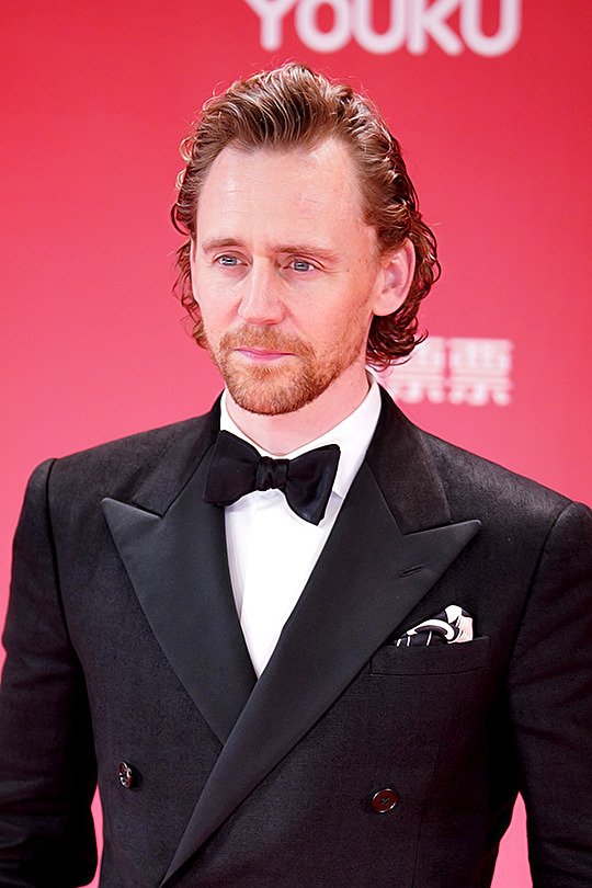 #BeardyTomOfTheDay #TomHiddleston