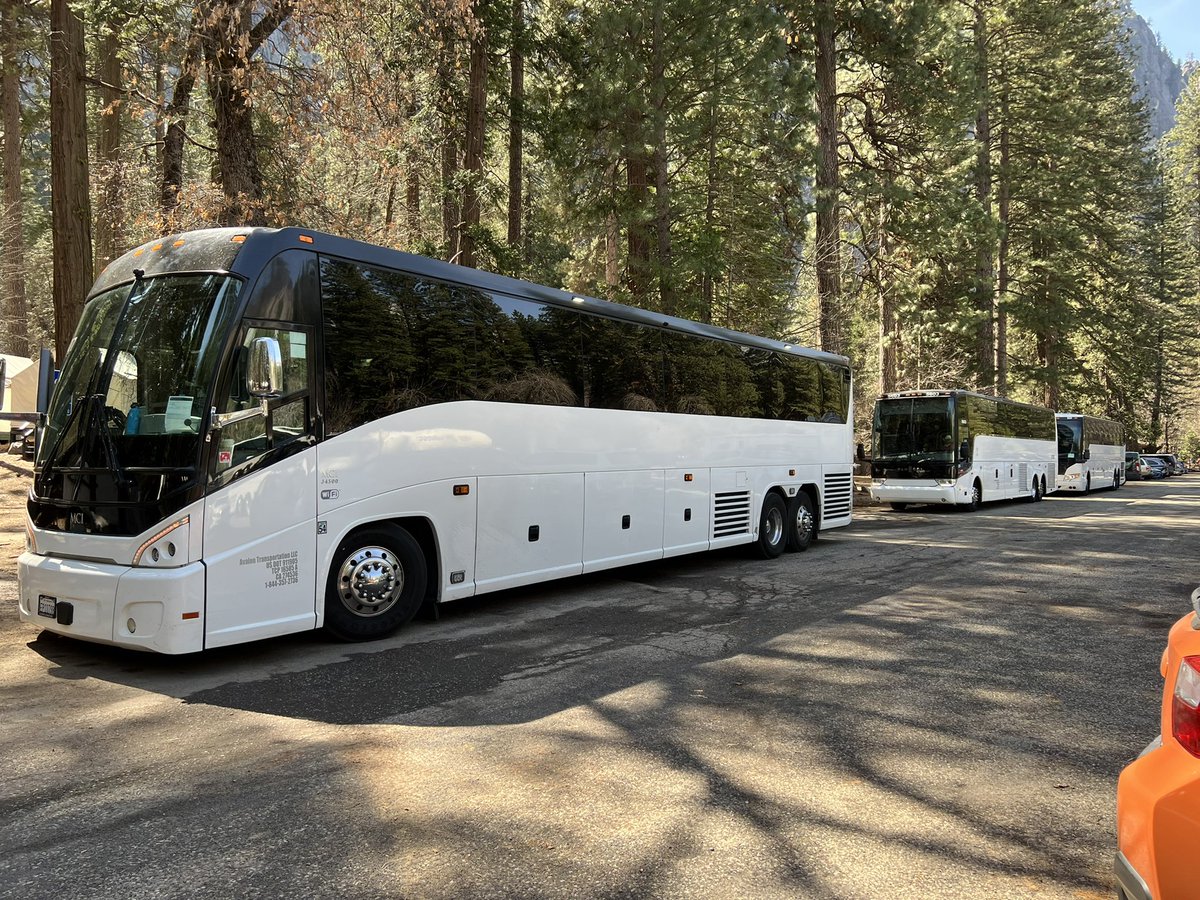 MeghanGreenbaum's tweet photo. Buses have left Yosemite! #yoblach @BlachFalcons https://t.co/jln7pUfnae