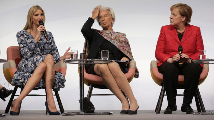 @PaulLeeTeeks 😂👏👍
Lagarde is a rock star. Body language is everything.