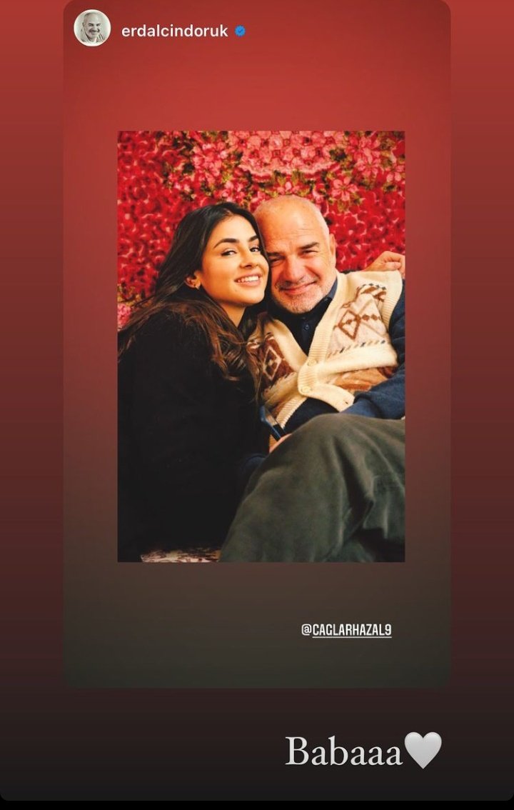 cihatxsuvarifn's tweet photo. Sonunda evlilik görüyorum beeee 😍✨ https://t.co/AD70eA2CEY