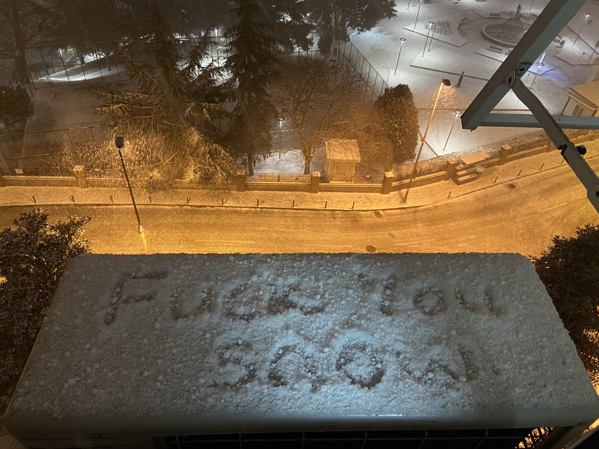 __Sevki__'s tweet photo. #fuckingsnow ❄️🤬 https://t.co/G0pUhZ9sFN