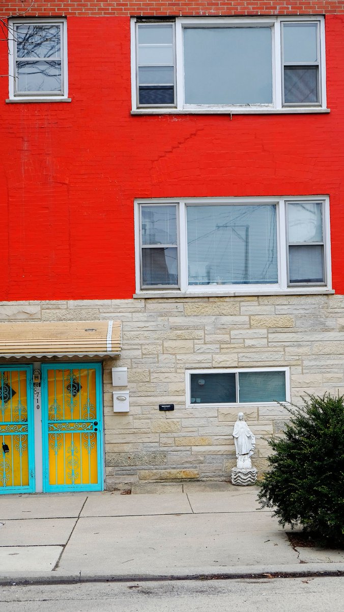 Another Humboldt Park Virgin #humboldtpark #humboldtparkvirgins #streetphotography #streetphoto