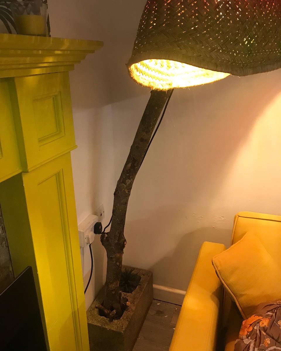 JYparadoxchild's tweet photo. #beachbag #light #diy #upcycling #homemadelamp my own idea https://t.co/1YkFOADhhn