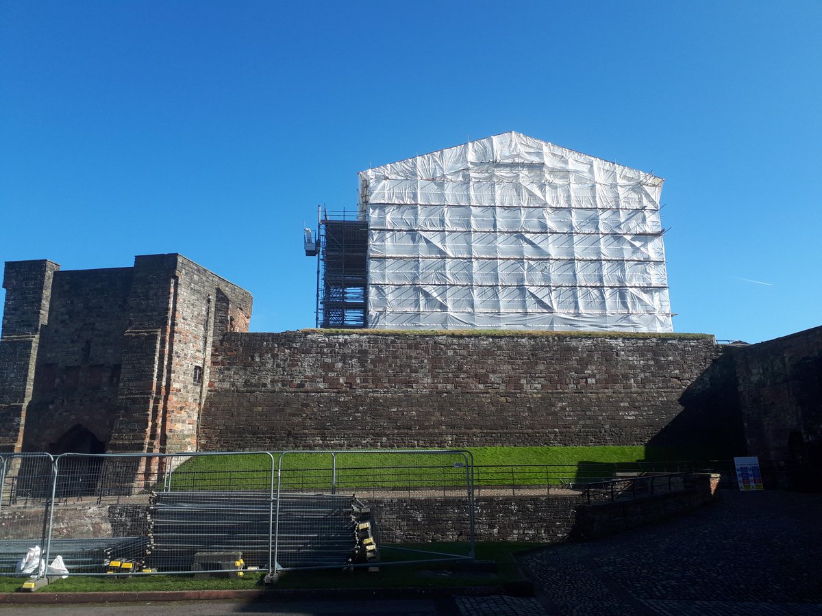 wallcurator's tweet photo. Our volunteers did an amazing (and very dusty) job today helping the conservator and I take down, clean, and re-hang the replica wall coverings at the Castle. Thank goodness it was sunny outside to shake them out! #curatorlife #somuchdust #volunteers #conservation https://t.co/5a201OZZkX