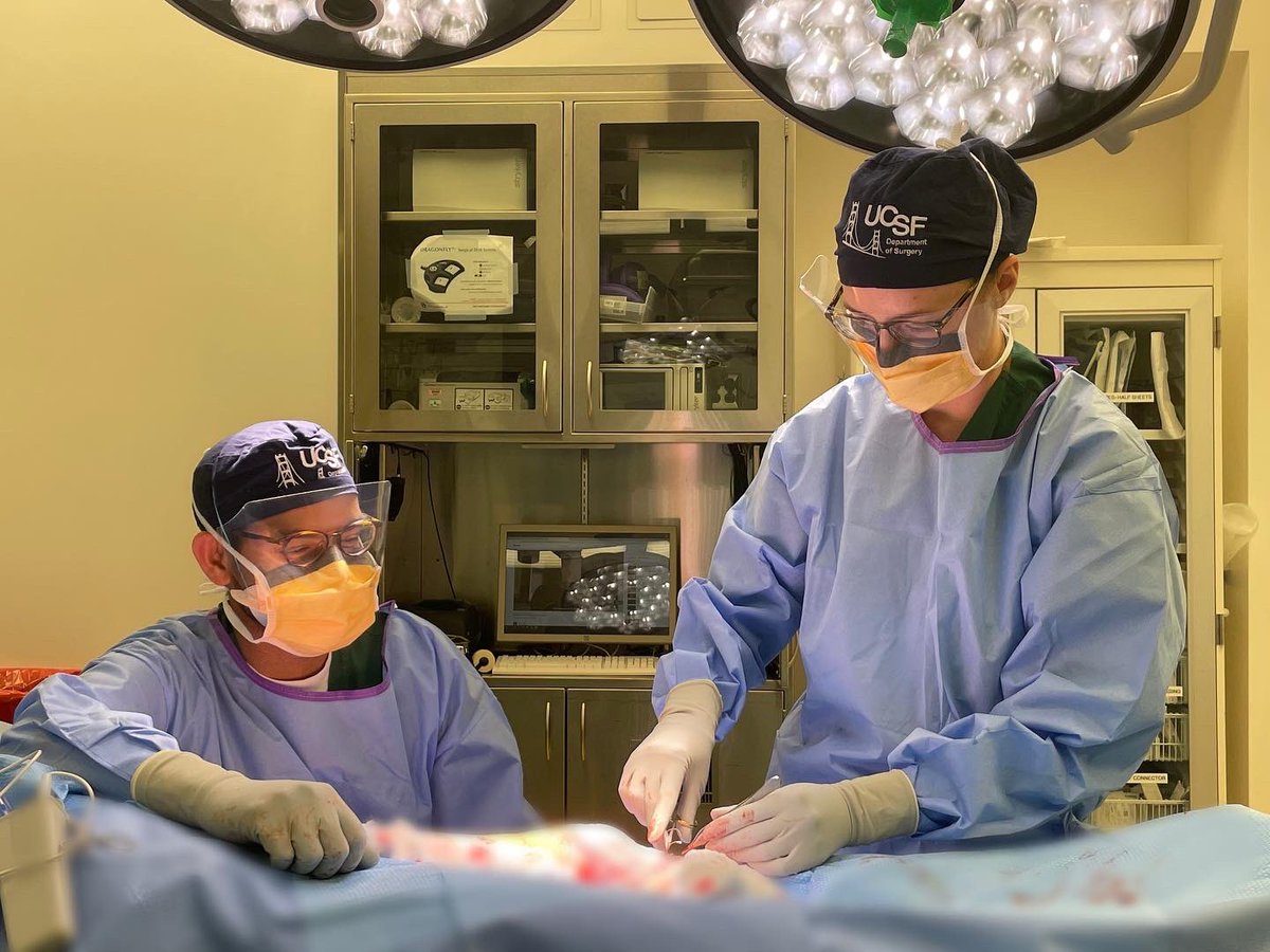 MakenziJordanPR's tweet photo. Happy #MatchDay &amp; congratulations to all incoming residents! 🎉I can’t believe it’s been 1 year already! I am so proud of @gretadavismd for her drive and determination in her first year of residency. #WomenInPlasticSurgery #WomenInSurgery #ReconstructivePlasticSurgery https://t.co/211NsZApWc