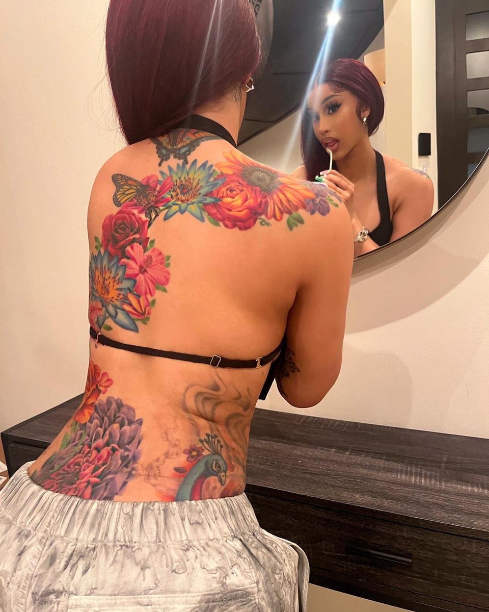 Cardi B definitely top 5 she’s so beautiful 😍😍😍😍