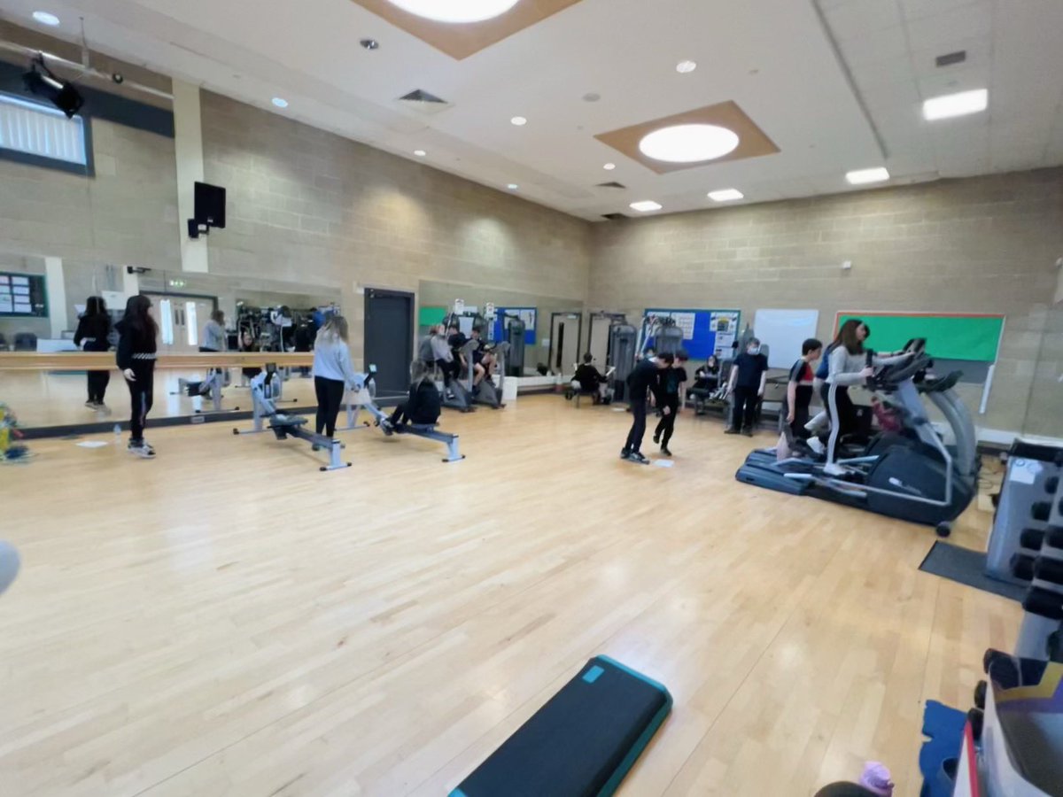 MissSutherland_'s tweet photo. ππ½ββοΈ MARATHON CHALLENGE ππ½ββοΈ
Well done to S2 who completed the marathon challenge during fitness today for Numeracy week at @GrangemouthHS ββββοΈ
A motivating atmosphere, with lots of distances calculated, followed by an overall total at the end of the period ππ½ββοΈππΌ #GHSlearning https://t.co/0onaPtdh1r