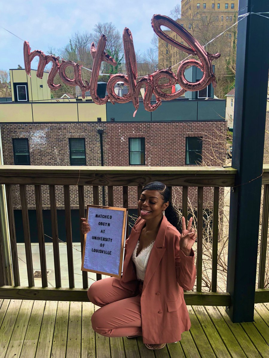 CSamuelMD's tweet photo. How many Drs does it take to hold a sign straight 😂 so excited to be taking my talents to University of Louisville for OBGYN 🥳🥳🥳🥳 https://t.co/7yfLYYcgSB