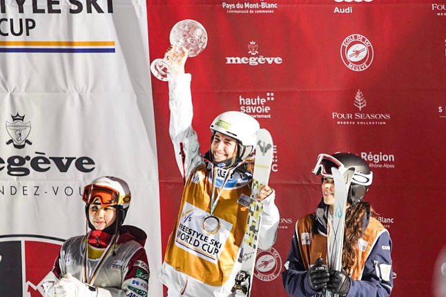 LaffontPerrine's tweet image. Toi je vais t’aimer, te chérir, te chouchouter et grandement t’apprécier ❤️🥺🔮
Tu as été tellement dur à aller  chercher mais quel bonheur de t’avoir dans mes mains ce soir 🥲
Merci à toutes les personnes qui ont permis que tout ça se réalise 🥰 je me sens chanceuse 🇫🇷