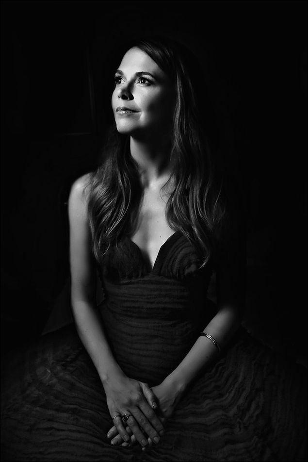 Happy Birthday Sutton Foster! 