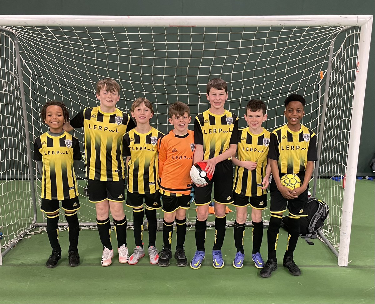 Great game of Futsal again tonight at <a href="/LiverpoolTC/">Liverpool Tennis Centre</a>. Thanks to our opponents @AFCWarnerBlueU9 for the game, <a href="/FnfLiverpool/">FNFLiverpool</a> for organising it and to our sponsors <a href="/LerpwlRest/">Lerpwl</a> for your support.