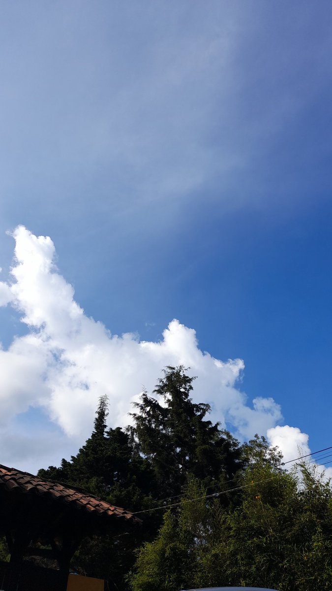 Kathevp05's tweet photo. Show a picture of the #sky where you live! 🌈 #IonsSupportIons #ionsfollowions #nofilterneeded https://t.co/3imocuQdEF