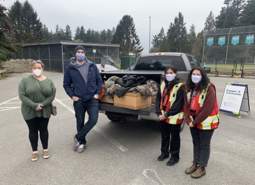 EngagedCommuni2's tweet photo. We are strengthened to serve by compassionate community members, organizations, agencies, and our friends who bring relief where &amp; when it is needed the most. From clothing to food and healthcare...and sometimes a kind smile and a wave!

#health #compassion #homelessness #shelter https://t.co/bwyEgdswJ5
