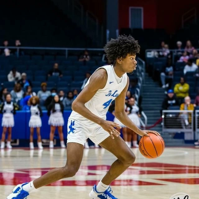 2angiejj's tweet photo. Although you didn't make it to the Finals I couldn't be more proud of you🥰 #Thefinal4 #Dayton https://t.co/ZMGIzZEGx8