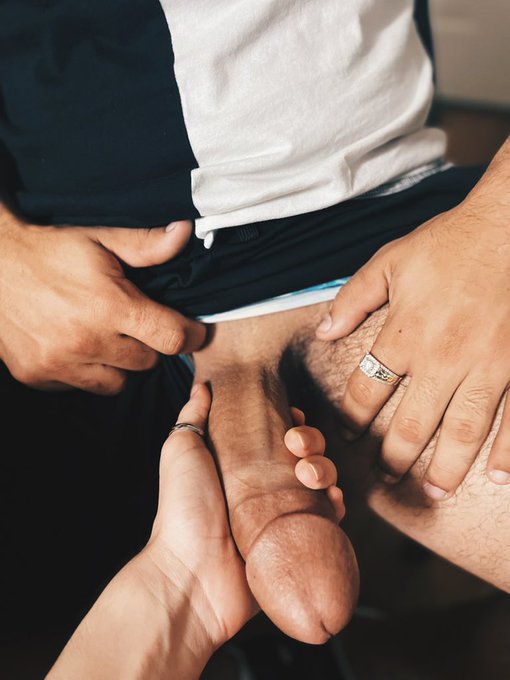 Told ya it&rsquo;s big and pretty content coming soon 😘 https://t.co/mx9rsX88Ue