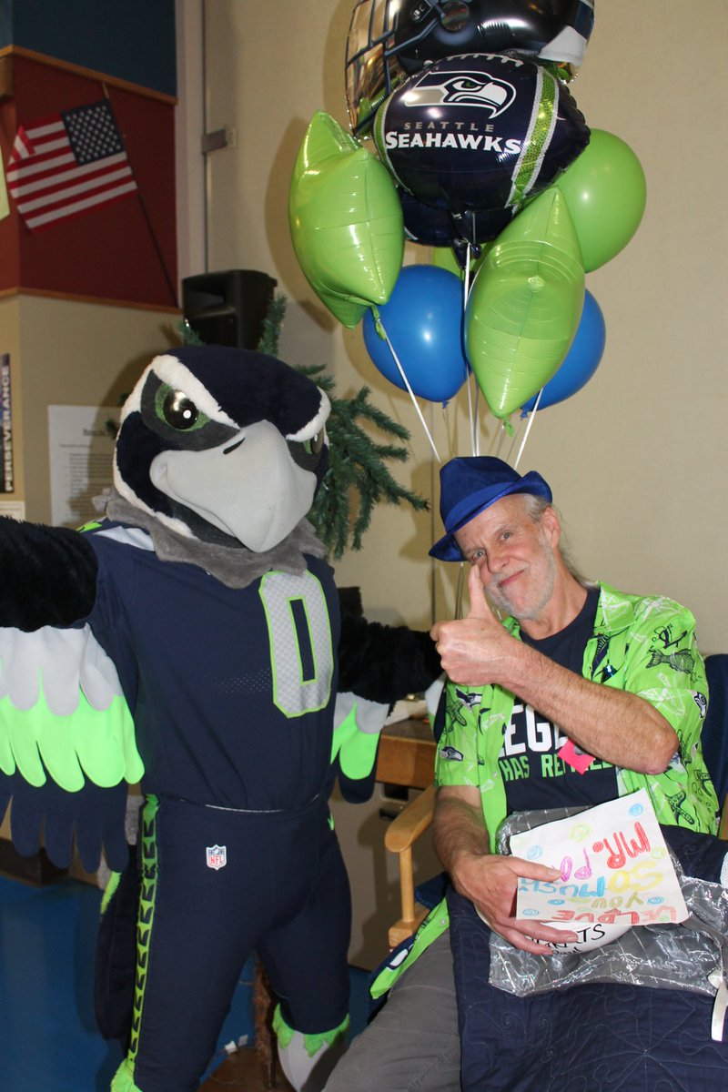 TumwaterSDNews's tweet photo. Thank you @BlitzTheSeahawk for helping us celebrate Paul's 34 years of serving the staff and students at @BlackLakeElem! Paul, you are a Legend!!! https://t.co/yIGciLeg0U