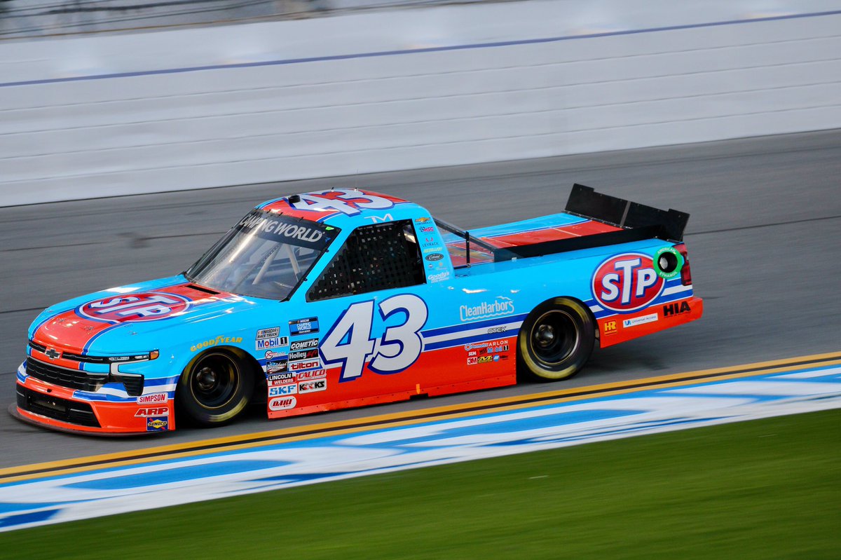 GoodysPowders's tweet photo. Tune in tomorrow 3/19 to watch @ThadMoffitt in the truck series at @amsupdates! Race starts at 2:30PM EST. Until then, enjoy these shots from the team at Daytona! 🏁 #GoodysFast https://t.co/q6EFjA2e2a