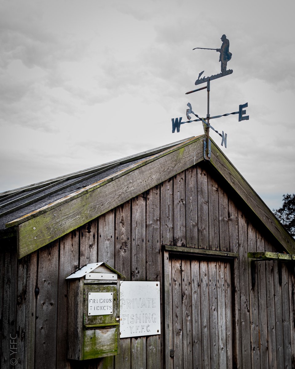 YFFC1884's tweet photo. Many of our beats have fishing huts for the use of our members. They've seen some fish and heard some stories down the years. This quaint hut with an angler weathervane is on our River Ribble beat and is a fine example. https://t.co/CpHd6VsEMx