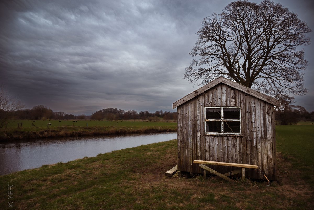 YFFC1884's tweet photo. Many of our beats have fishing huts for the use of our members. They've seen some fish and heard some stories down the years. This quaint hut with an angler weathervane is on our River Ribble beat and is a fine example. https://t.co/CpHd6VsEMx