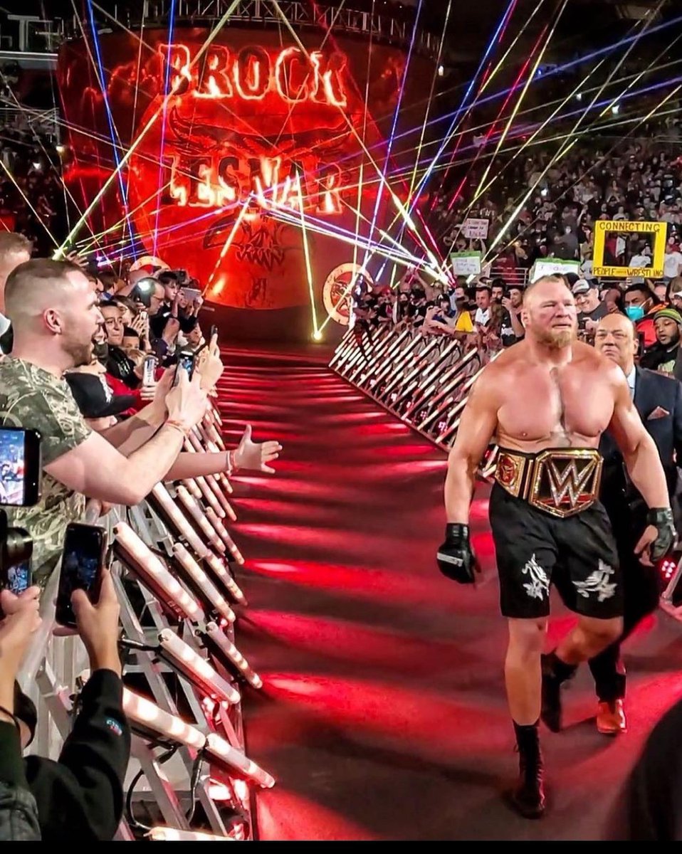 BrockLesnarGuy's tweet photo. 20 years of The Beast Brock Lesnar!

Here’s to 20 more years! 

#BrockLesnar
#BrockWeek
@wwe https://t.co/5vJe1c65eF
