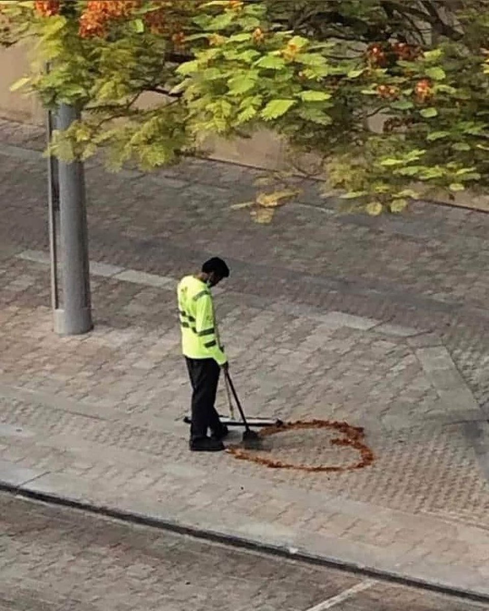 "Sen hayata karış, ben daha da biteceğim."