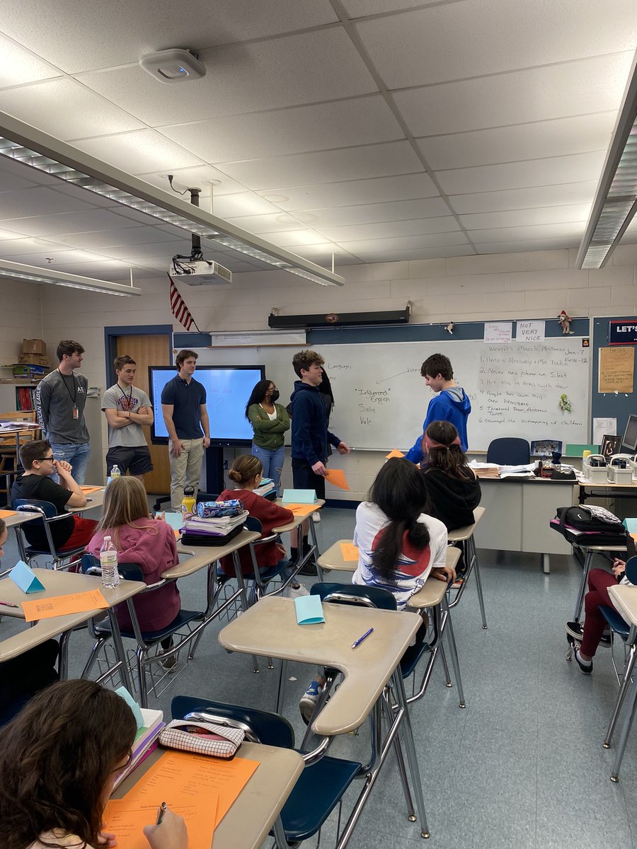 MrsJOuellette's tweet photo. These 7th graders were speaking LATIN today! Thank you to Mr. Kelley and Mr. Phillips from Friedman, who let us come talk about Latin at THS. Shout out to my superstar Latin 4 students for helping out! @tauntonhstigers @Taunton_Schools https://t.co/SG9N8iWj9K