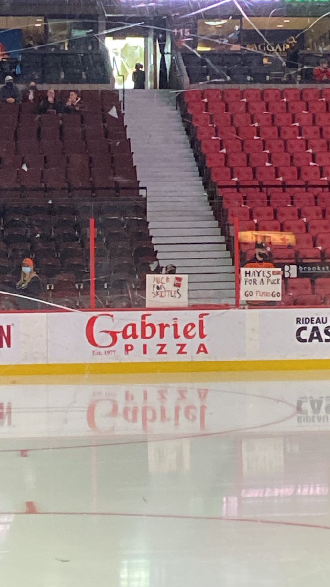 Jakemart0491's tweet photo. No love for the game! Always asking for shit @DanyAllstar15 https://t.co/pxTFODXKMR