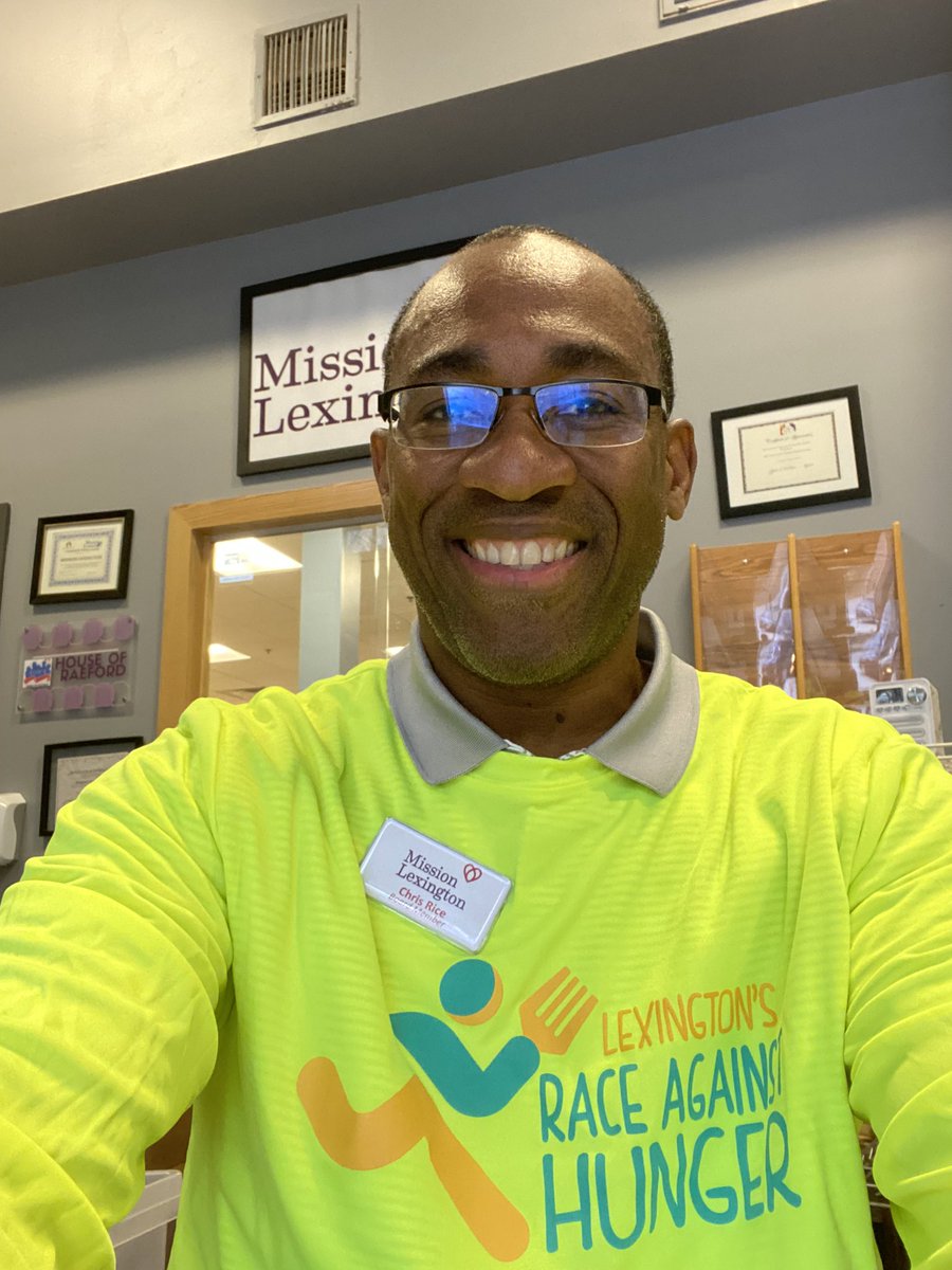RChrisRice's tweet photo. Enjoying seeing our racers picking up their t-shirts &amp; race packets tonight for @MissionLexSC’s Lexington Race Against Hunger happening tomorrow at 8AM. Thanks again to all of our generous race sponsors who have made this event possible!
🏃🏽‍♀️🏃‍♂️🏃🏾‍♂️🏃🏼‍♀️🏃🏾‍♀️
#LRAH #RaceWithACause https://t.co/gBfd6x7Y4e