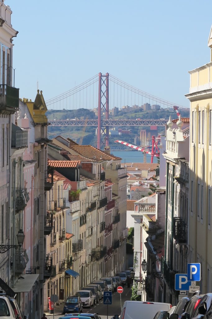 globetwitteuse's tweet photo. Dernières heures dans la capitale portugaise 🇵🇹 et sous le soleil 😎 ! Bye bye Lisboa. #Lisbonne #Portugal https://t.co/KDnIOsMDY7