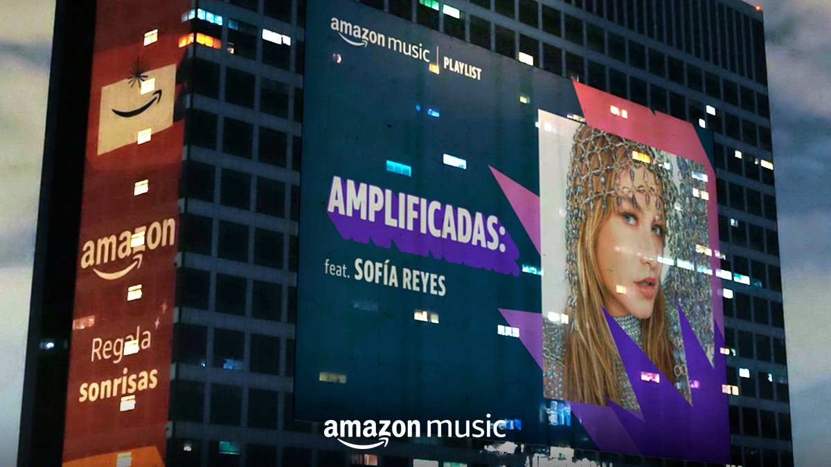 AmazonMusicMX's tweet photo. Las playlist de #AmazonMusicMx llegan hasta el cielo. El #WTC se viste con las playlist #AMplificadas, #PuroTrancazo y #CorrienteAlterna. ¿Ya las escuchaste? 🌃🎶 https://t.co/owc62LpCLQ