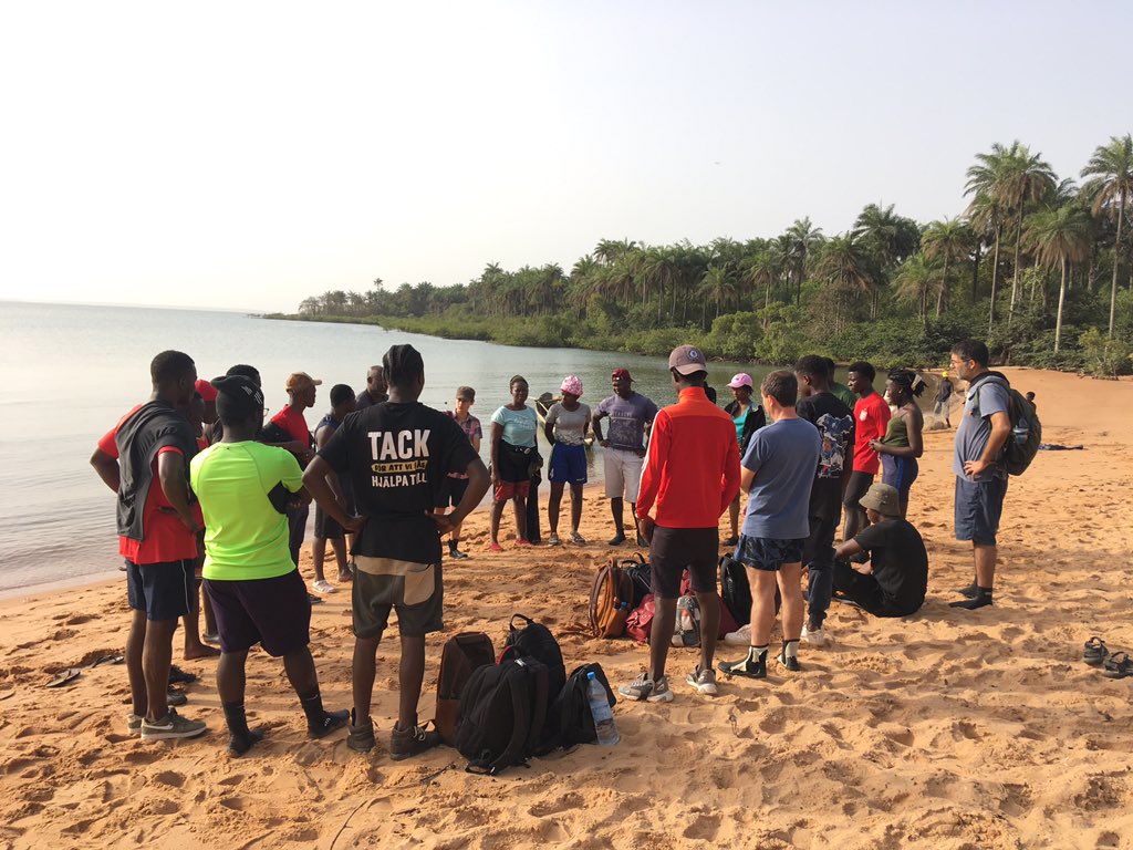 tidal_wings's tweet photo. Beach seine and fish processing with students. Coastal fishes in the Bijagos archipelago are key for both people and birds! @ibapgb @MavaFdn @CESAM_Univ @FC_UL https://t.co/BQtPXTw7nu