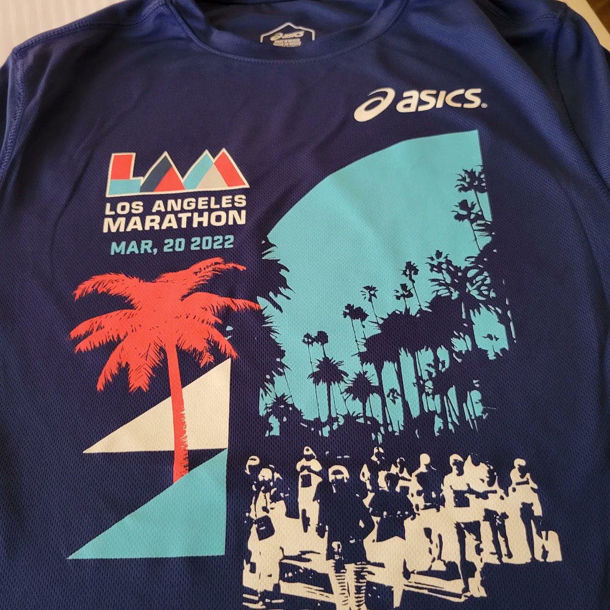 oldjhawk's tweet photo. Five years running! @lamarathon #laloyal https://t.co/iD1EsFfXG8