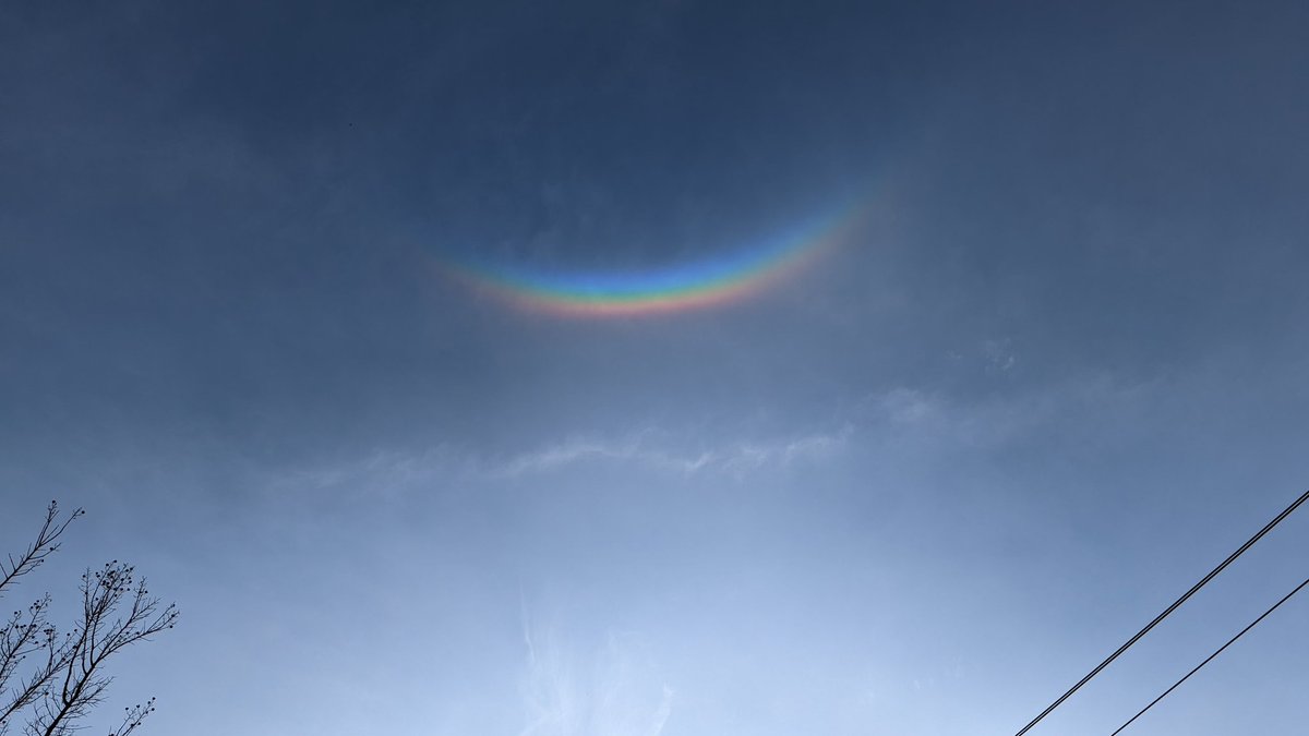 ryanpj's tweet image. There was a nice circumzenithal arc visible this afternoon. #ncwx