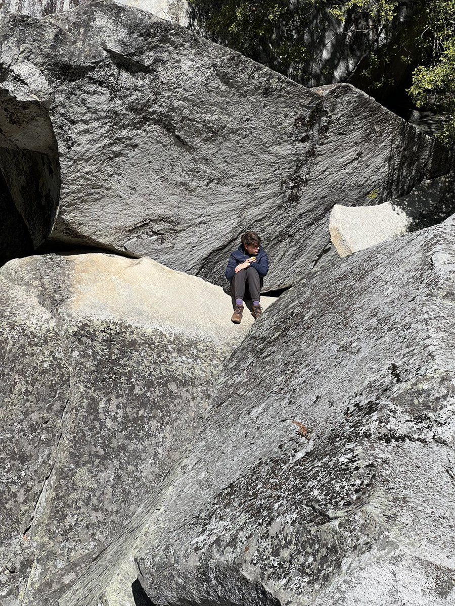MeghanGreenbaum's tweet photo. Group 4 bear caves and rock scrambling #yoblach @BlachFalcons https://t.co/NxZk4P3dnn