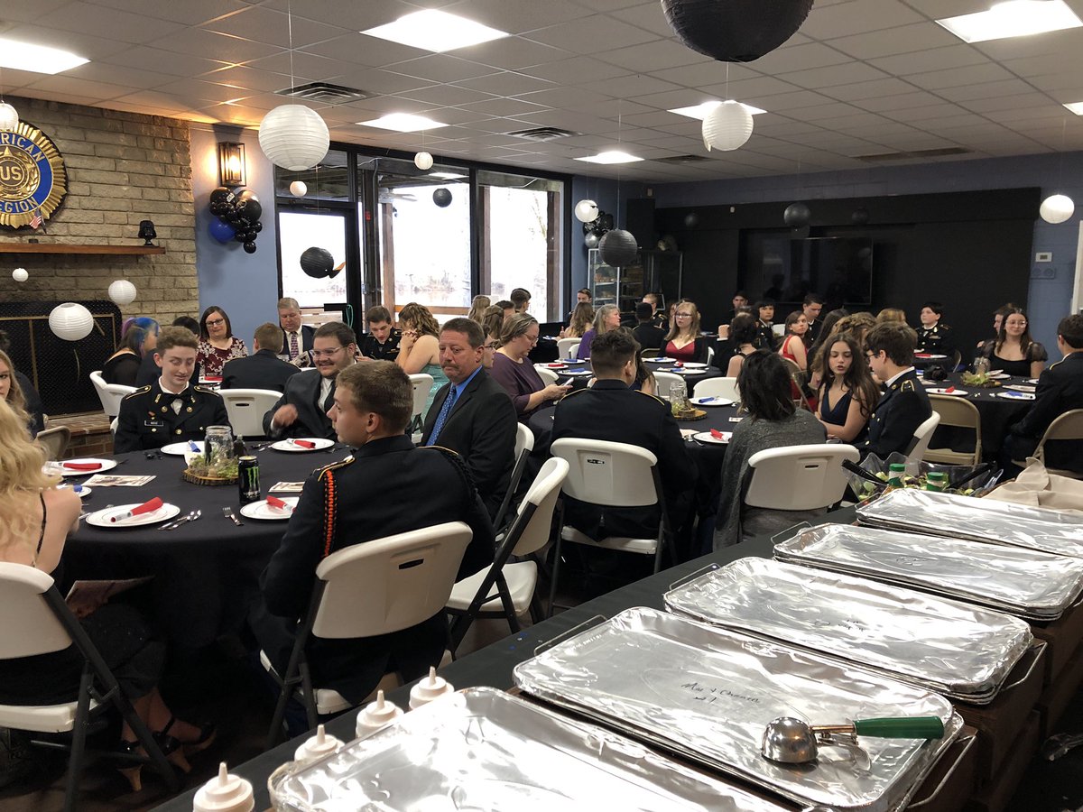 PowhatanHS's tweet photo. The JROTC picked the perfect evening for the Military Ball! https://t.co/aBBy7pg434