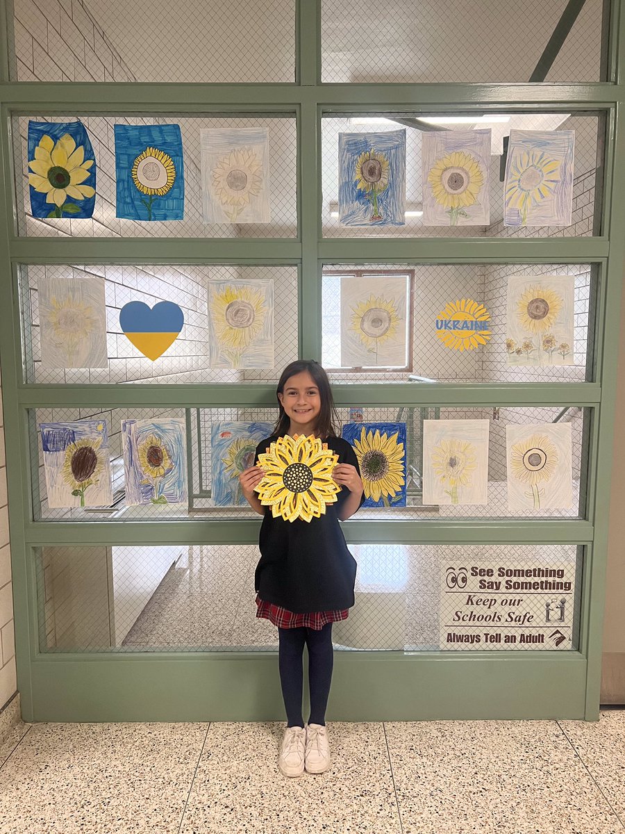 WildcatsLogan's tweet photo. Thanks to all students and faculty of Logan Elementary for raising funds for Ukraine by donating a dollar to wear a hat today! Wildcat support is incredible! #AASD #LoganWildcats https://t.co/PeZc14np12
