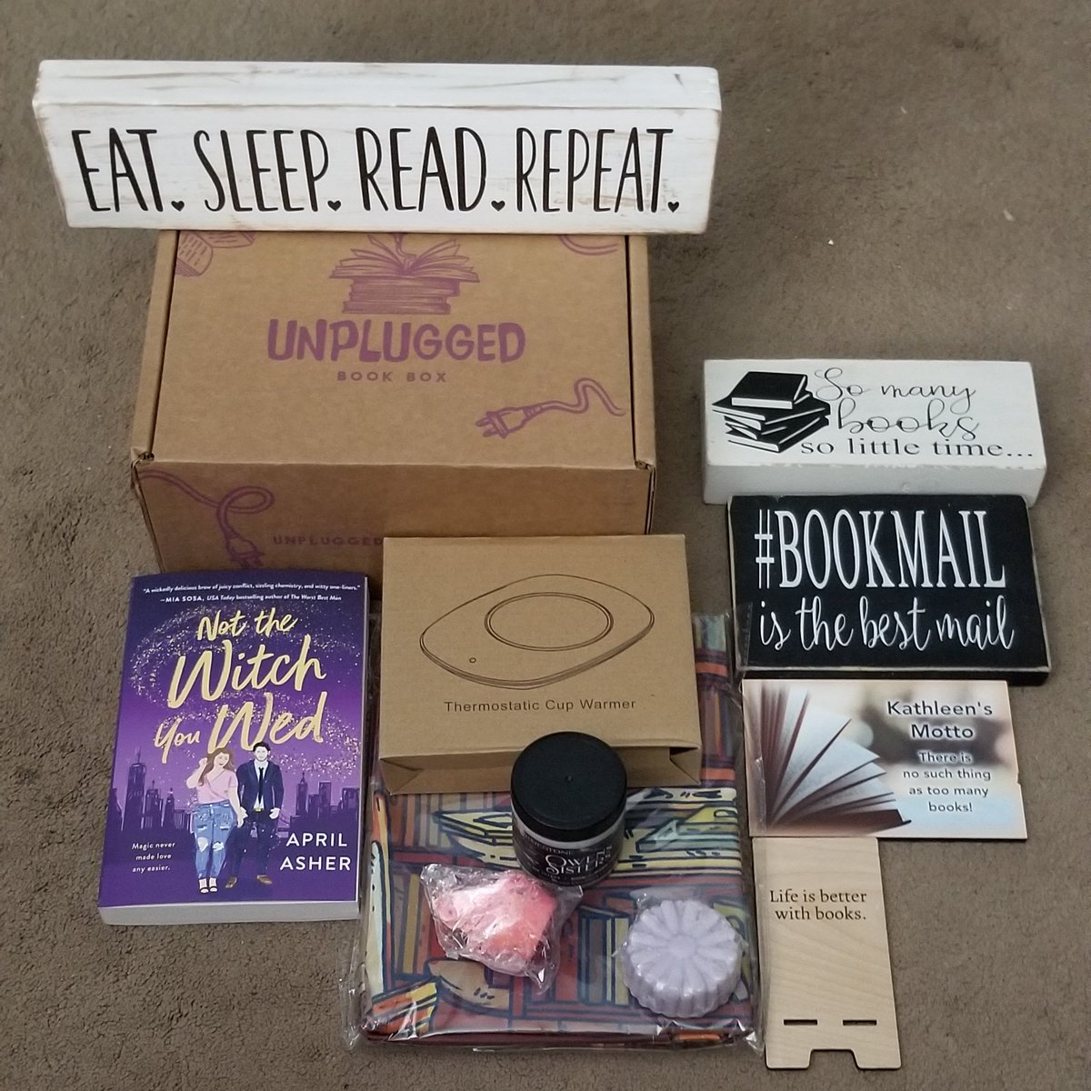 JerseyGirlBook's tweet image. Today's Book Mail: March @unpluggedbooks box selection #UnpluggedBookBox #AdultBookBox #Fantasy #ParanormalRomanticComedy