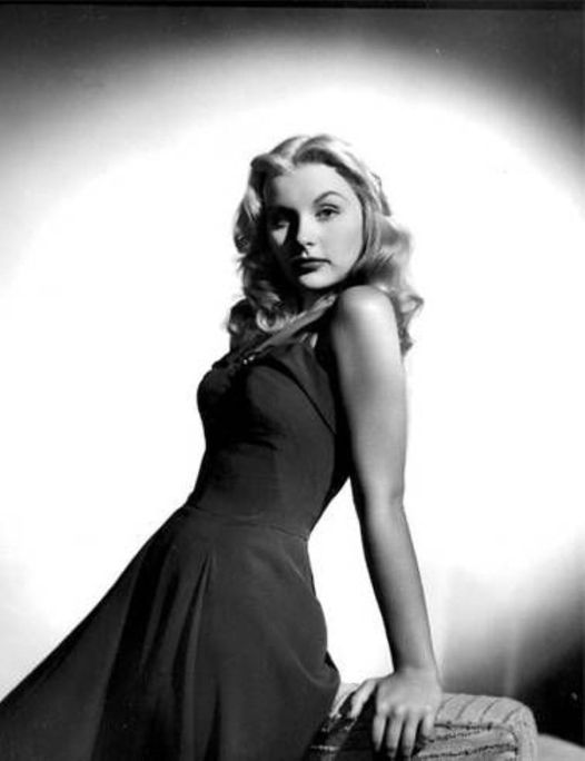 Barbara Payton in Trapped (1949, Richard Fleischer).