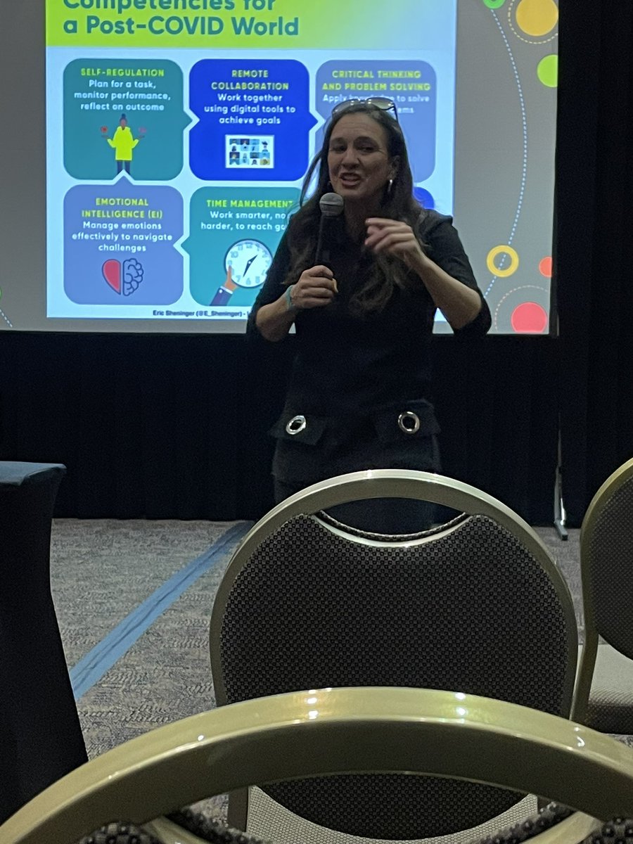 Awesome sharing and enthusiasm from <a href="/JillBromen/">Jill Bromenschenkel</a> and <a href="/haseentoe/">Raul Jacinto</a> and the rest of the team on presenting about student voice! #springcue22