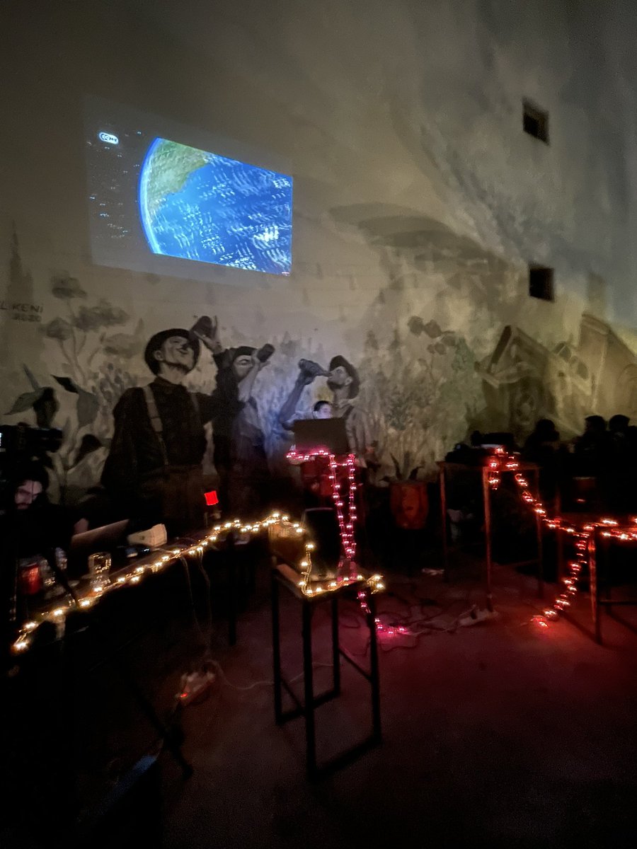 Luvi Torres <a href="/luvitorres/">LUVI TORRES (they/she)</a> en la JAM ! #securityjam