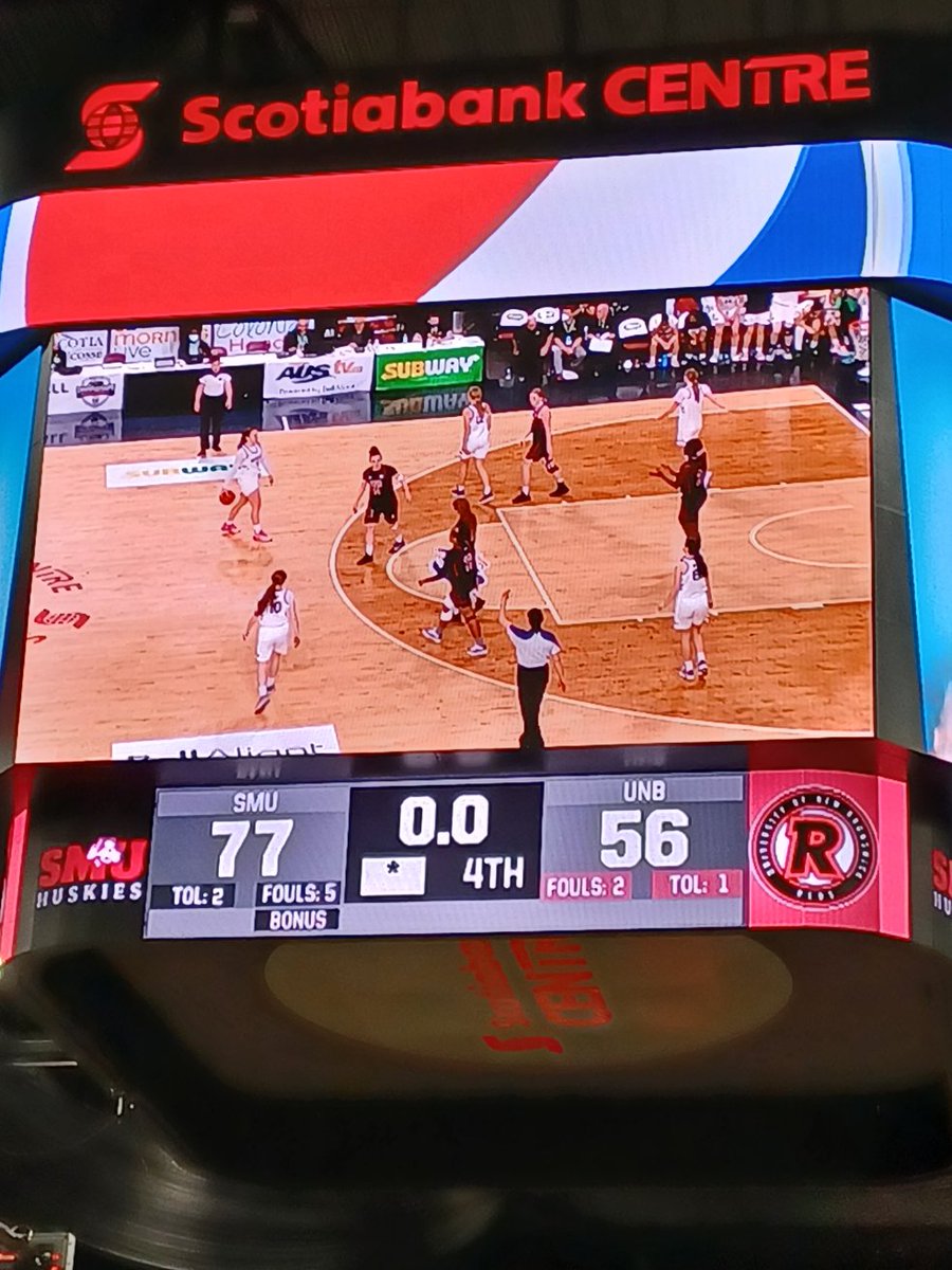 lecorbeausage's tweet photo. Semifinal bound!!!!!!! Great game @SMUHuskies women's basketball 🏀 #SMUknow #AUShoops #winning https://t.co/jRYQF9jscq