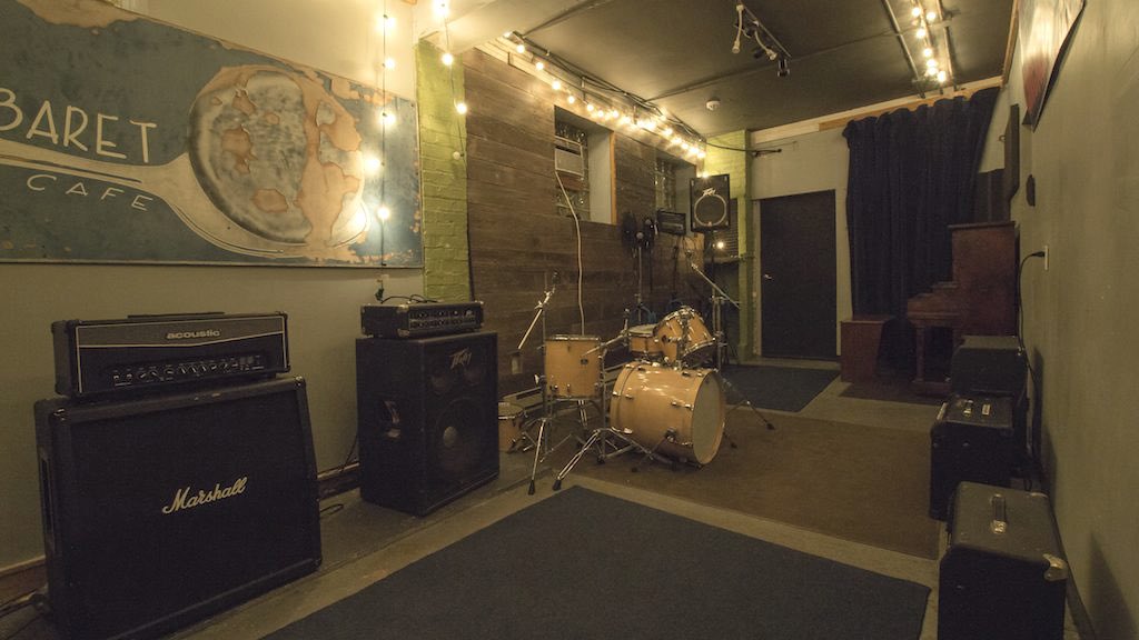 MysteryStreet's tweet photo. Studio C is available tonight for band rehearsal from 8 to 11 pm, pay what you can- text 773-512-2630 to get the deal! https://t.co/4RbCfPapfG