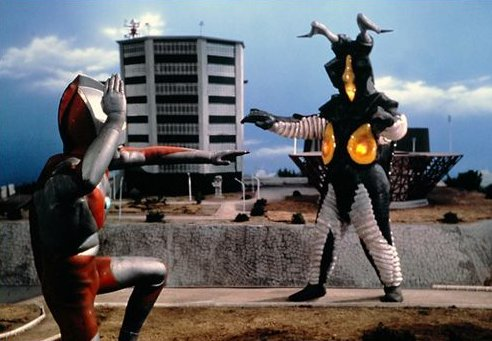 kaiju_tokusatsu's tweet photo. https://t.co/FY33a0zySv
How was the Zettton suit designed and made?
#Zetton #Ultraman1966 #TohlNarita #RyosakuTakayama #KaijuDesign #MonsterSuitMaking https://t.co/qiNBXrFykP