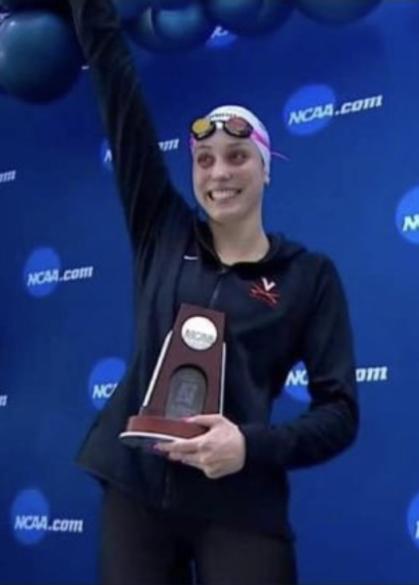 LilyLilyMaynard's tweet photo. These pictures came with the message "I really want Emma Weyant to see this and know we all know she won, can you post them for me?" IDK if she'll see it, but I'm honoured to share. Congratulations, Emma! https://t.co/vgXwfhBXzj
